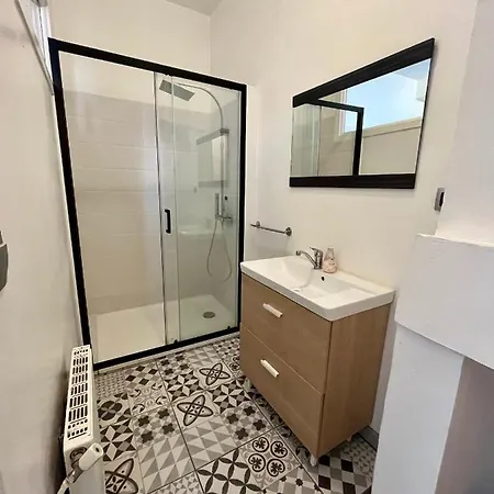 Superbe Appartement, Proche Gare, Jardin/terrasse - Dabnb 아파트 리모주